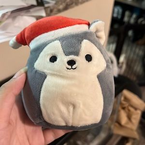 santa husky squishmallow 4in